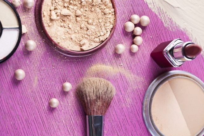 Ecco come realizzare un fondotinta minerale in meno di un minuto