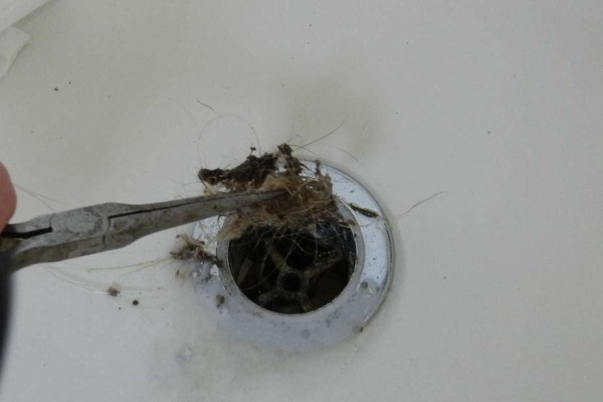 scarico della doccia intasato ecco scarico della doccia intasato