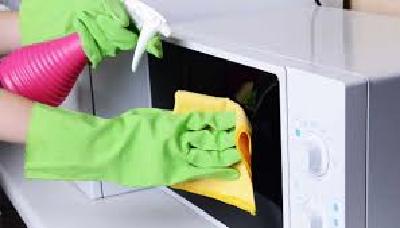 pulire il microonde