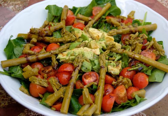 insalata asparagi e pomodorini