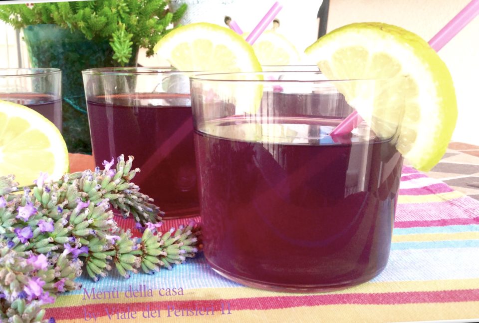 limonata alla lavanda