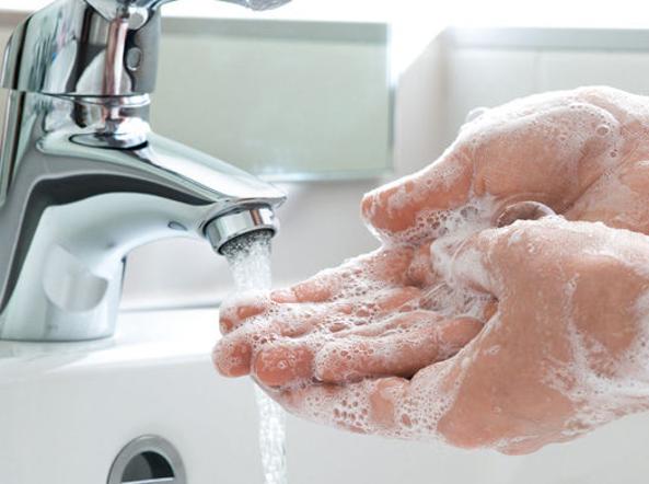 come lavarsi le mani