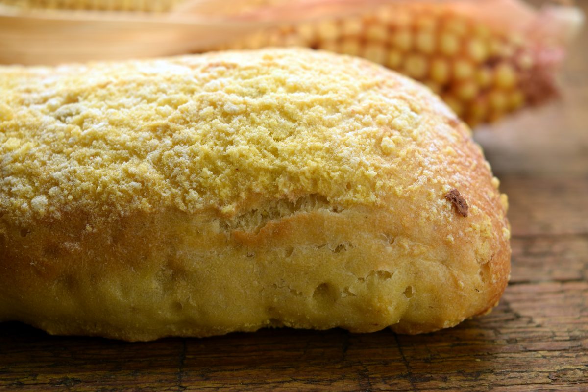 pane senza glutine e senza AdobeStock 378535808