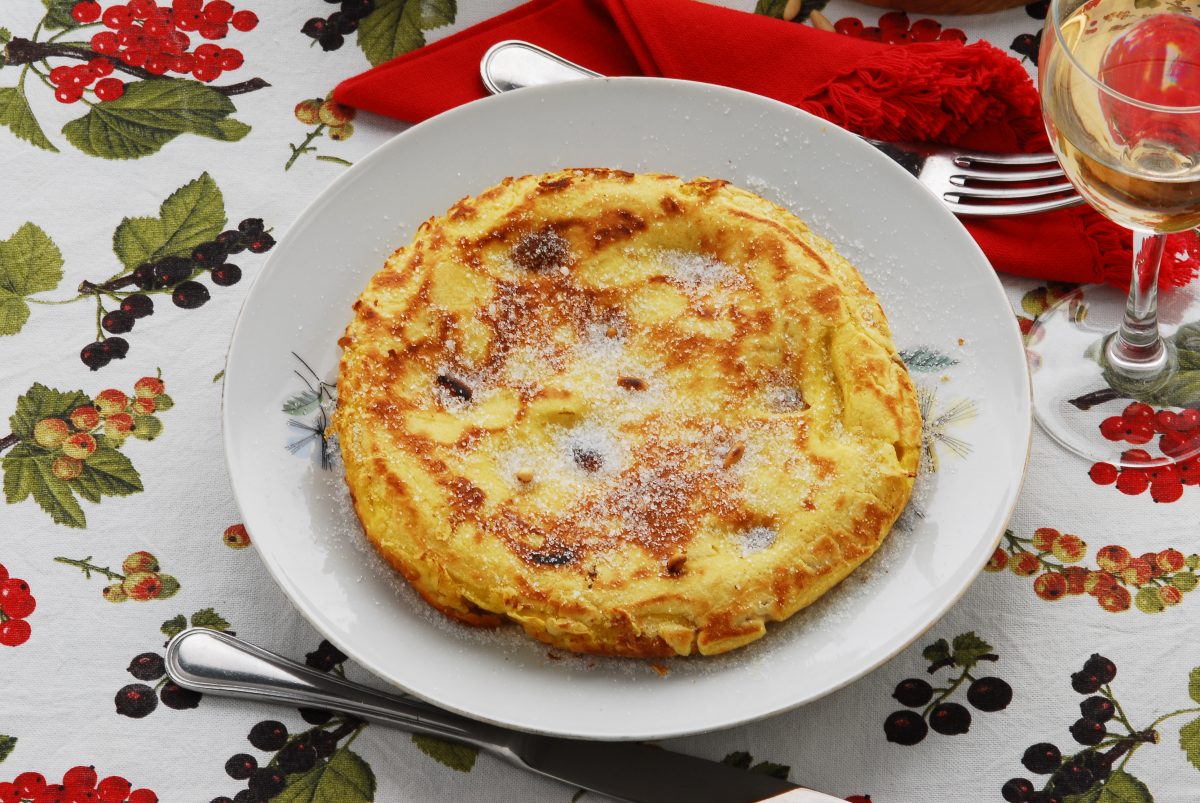 omelette alle mele una frittatina AdobeStock 12287048 1