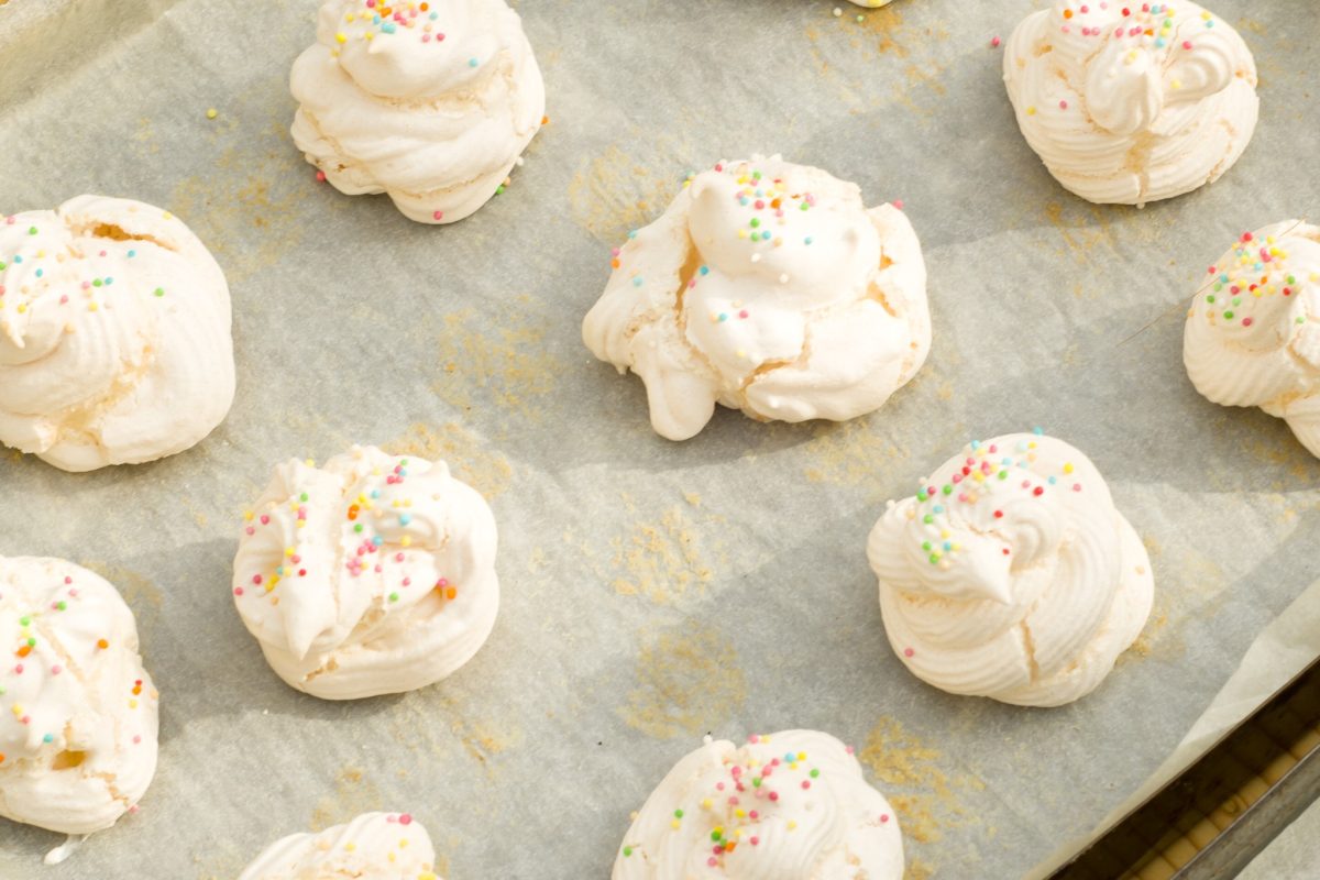 meringhe semplici e veloci 2 AdobeStock 72720864