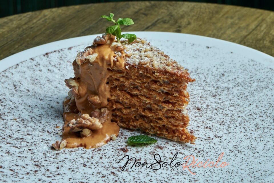 torta morbidissima alle mandorle