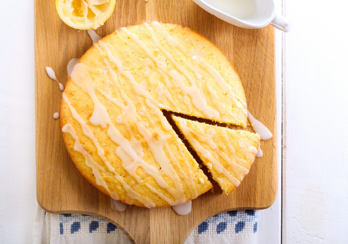torta anglosassone la lemon cake AdobeStock 92221879