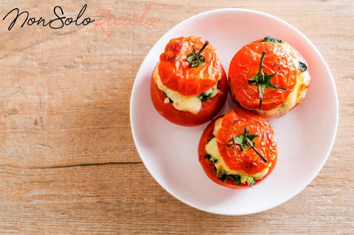 pomodori ripieni spinaci e mozzarella