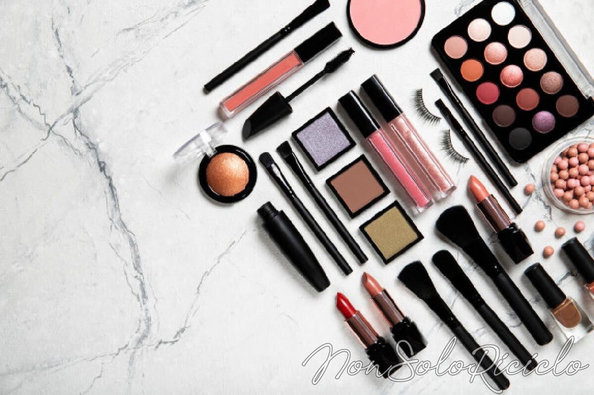 occhio all'etichetta dei cosmetici