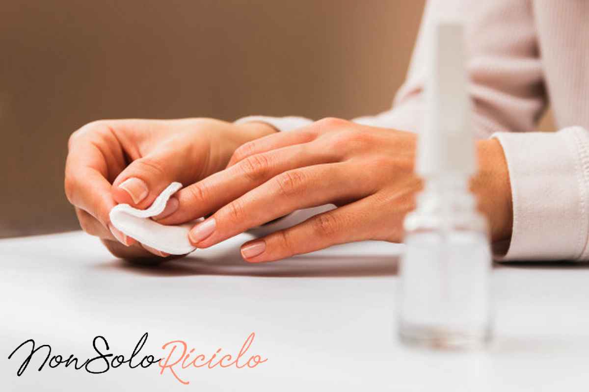 curare le unghie dopo le vacanze