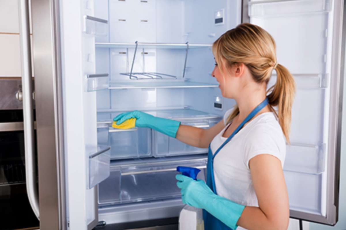 regole per pulire il frigo