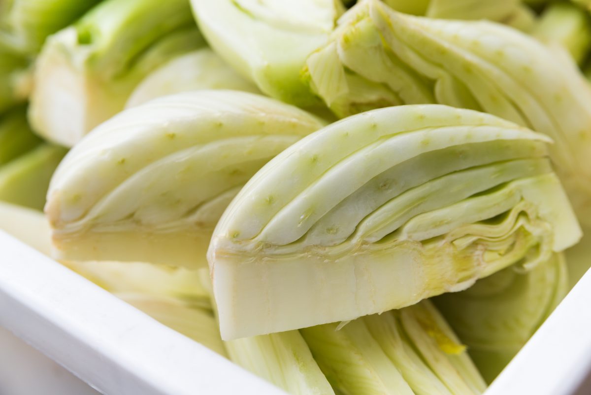 finocchi il contorno pronto in AdobeStock 157572439