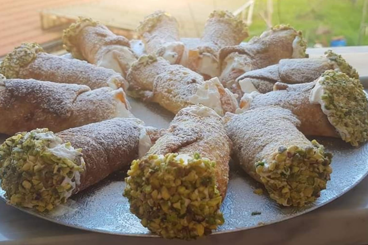 cannoli pandoro ecco come riciclare cannoli di pandoro