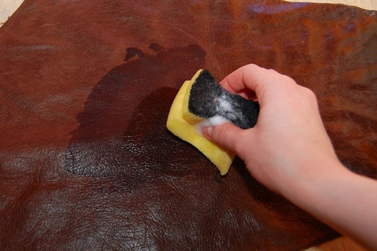 come pulire il divano in pulire divano in pelle