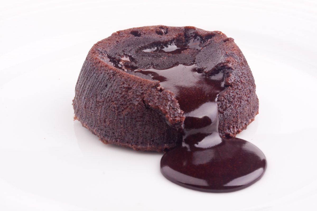 dolci al cucchiaio tortino di AdobeStock 43108821