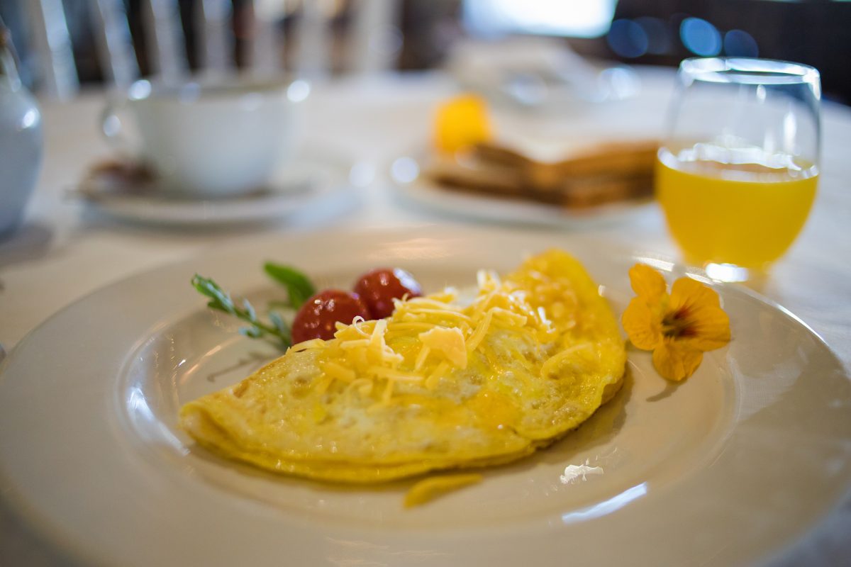 frittata al microonde senza frittura AdobeStock 345910147