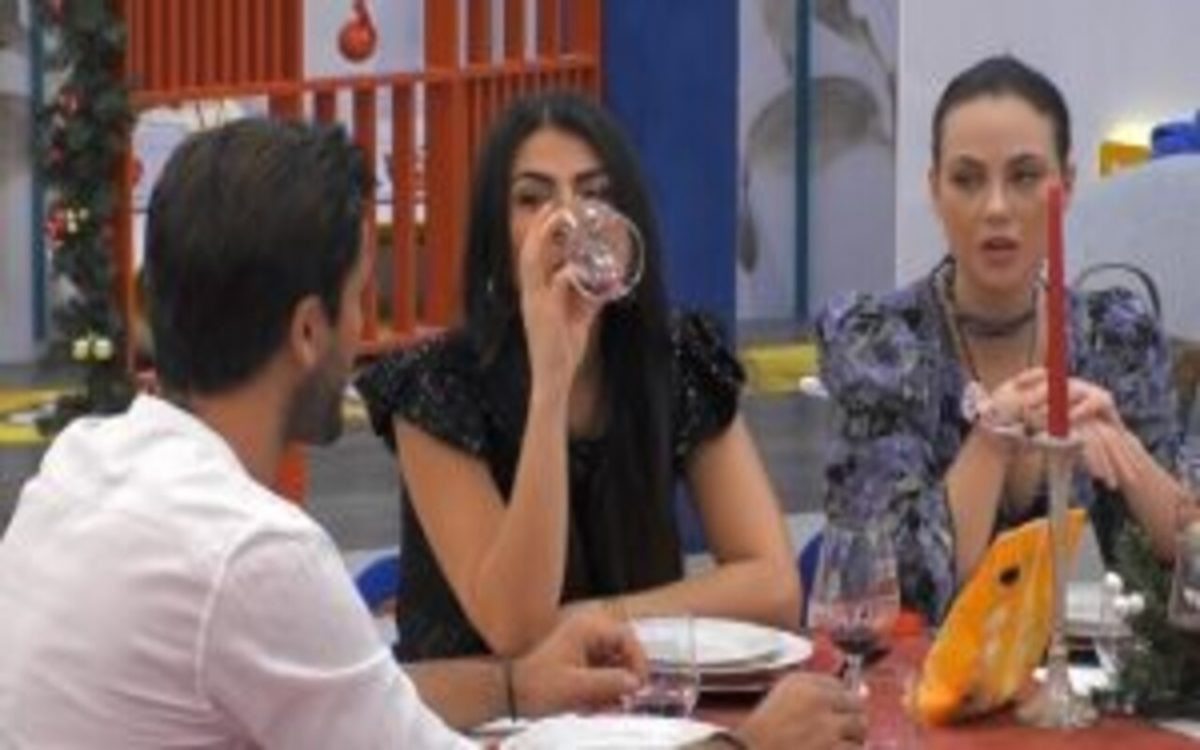 gf vip adua del vesco Pierpaolo Petrelli e Giulia Salemi sempre piu complici. Ecco cose successo. 1 300x165 1