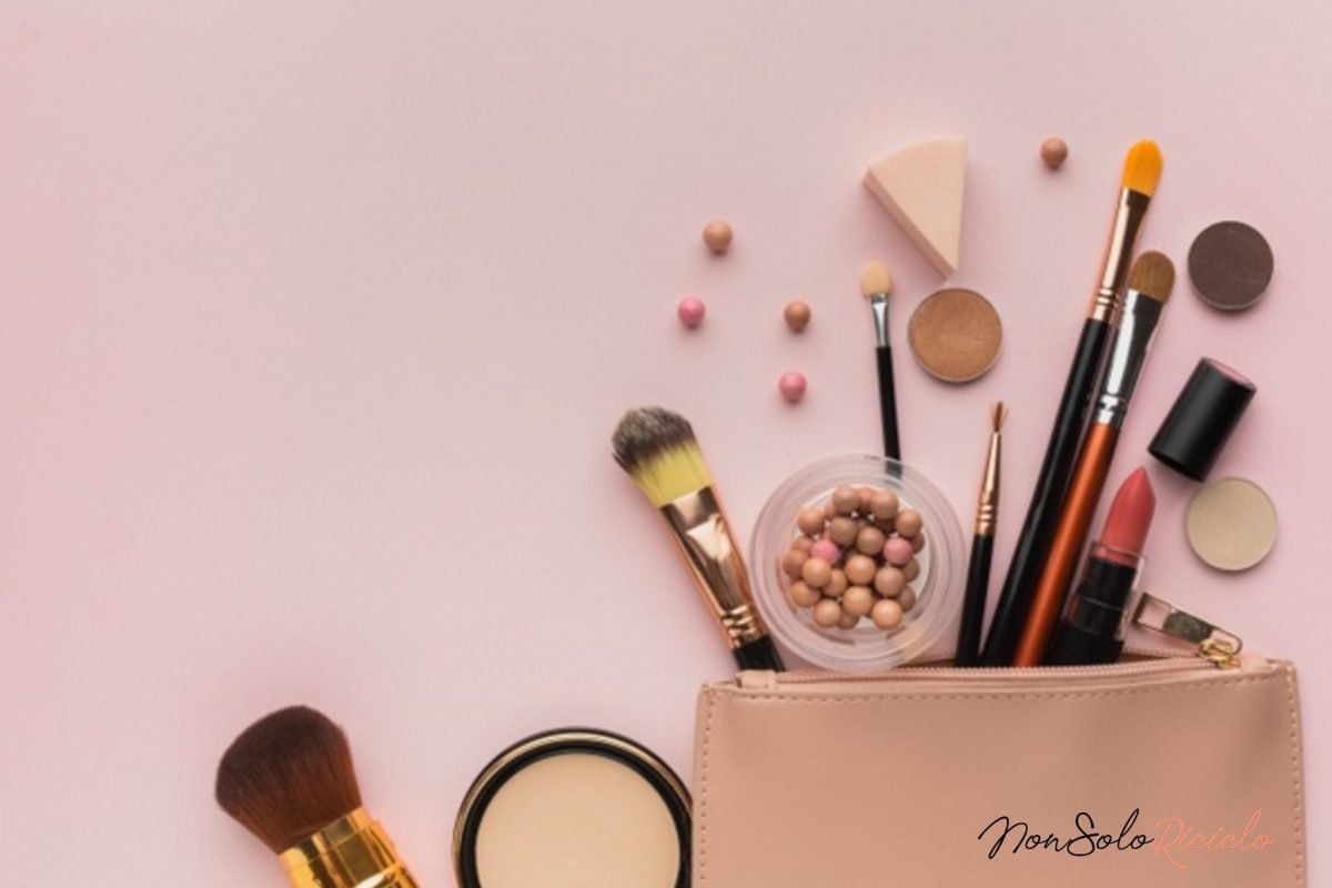 organizziamo il make up a 9