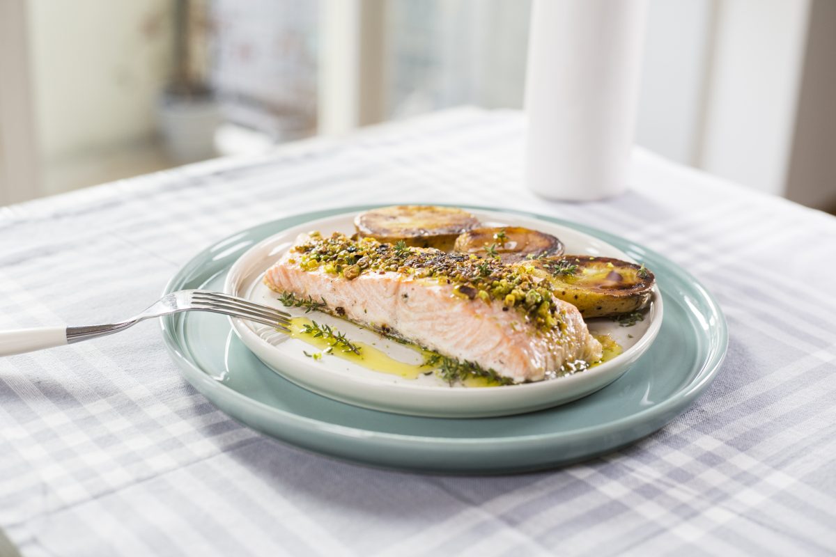 salmone croccante AdobeStock 142712001