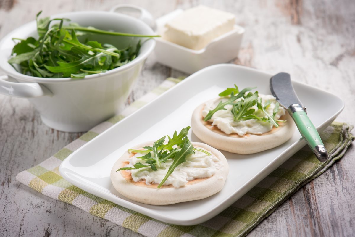 tigelle in padella allo yogurt AdobeStock 188495949