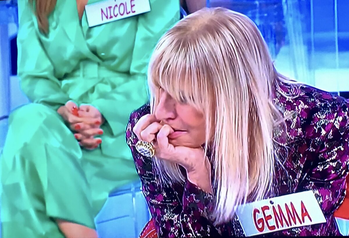 uomini e donne anticipazioni 25 uomini e donne gemma mollata piange mi hai fatto sentire una nullita img 7308