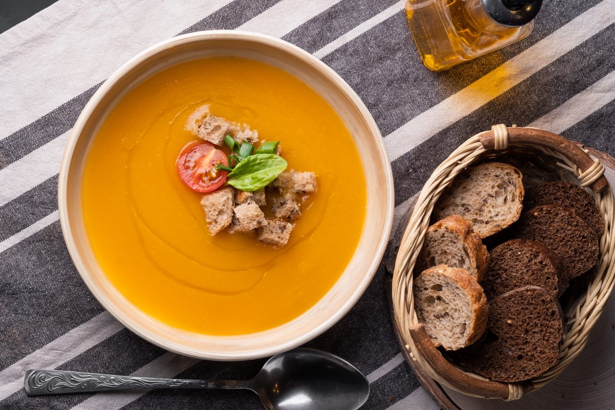 vellutata di finocchi e carote vellutata di finocchi e carote AdobeStock 340195929 1200x800 1