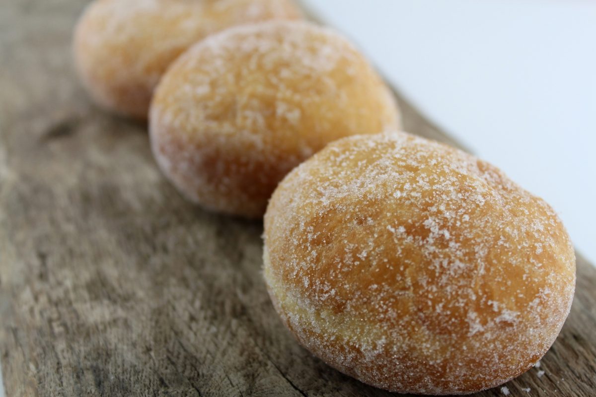 bomboloni ecco la ricetta che AdobeStock 47883616
