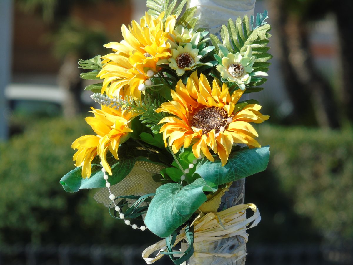 come lavare i fiori finti AdobeStock 319265937