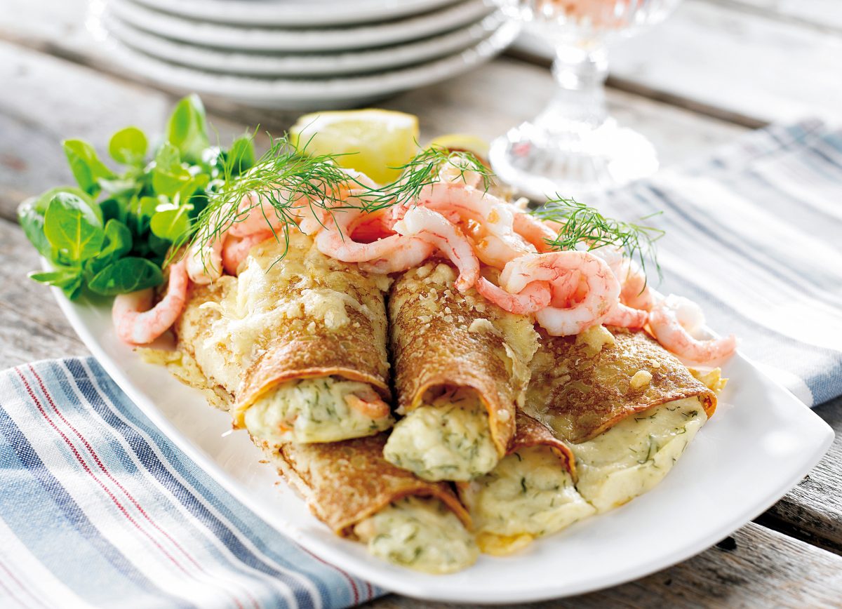 crepes salate con besciamella frutti AdobeStock 15849917