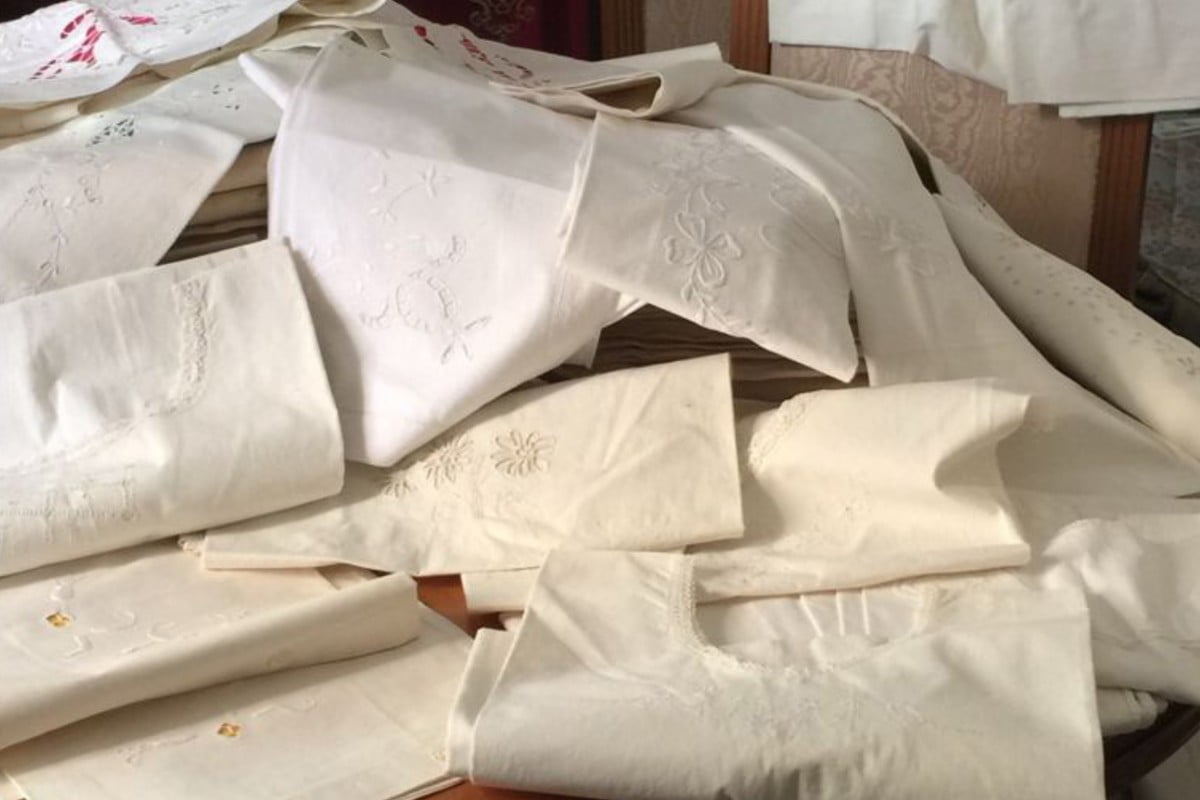 il tuo corredo e ingiallito corredo ingiallito