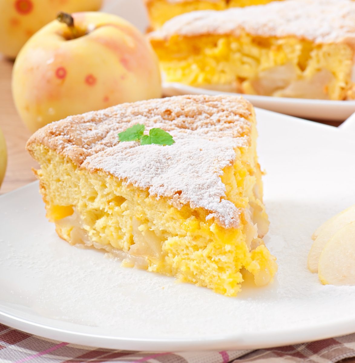 torta 5 mele e yogurt AdobeStock 56252352