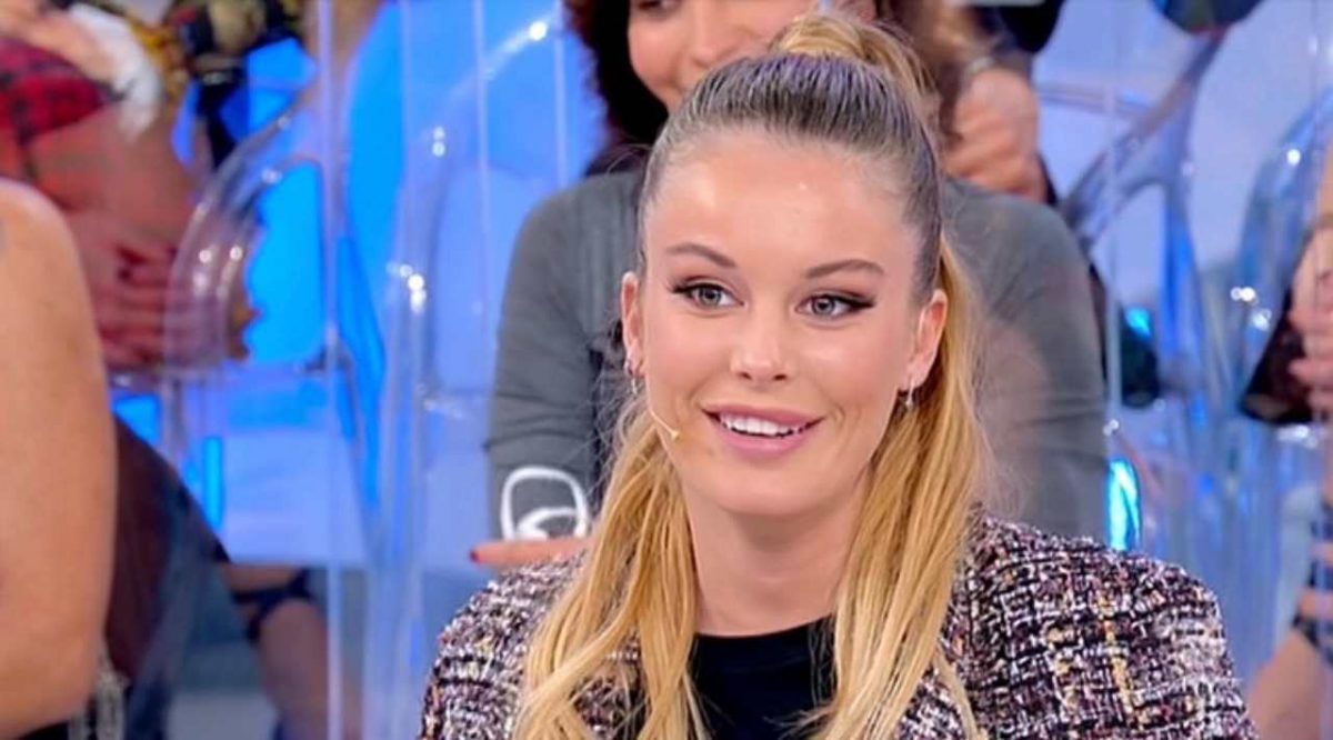 uomini e donne anticipazioni 19 Sophie Codegoni gaffe Uomini e Donne