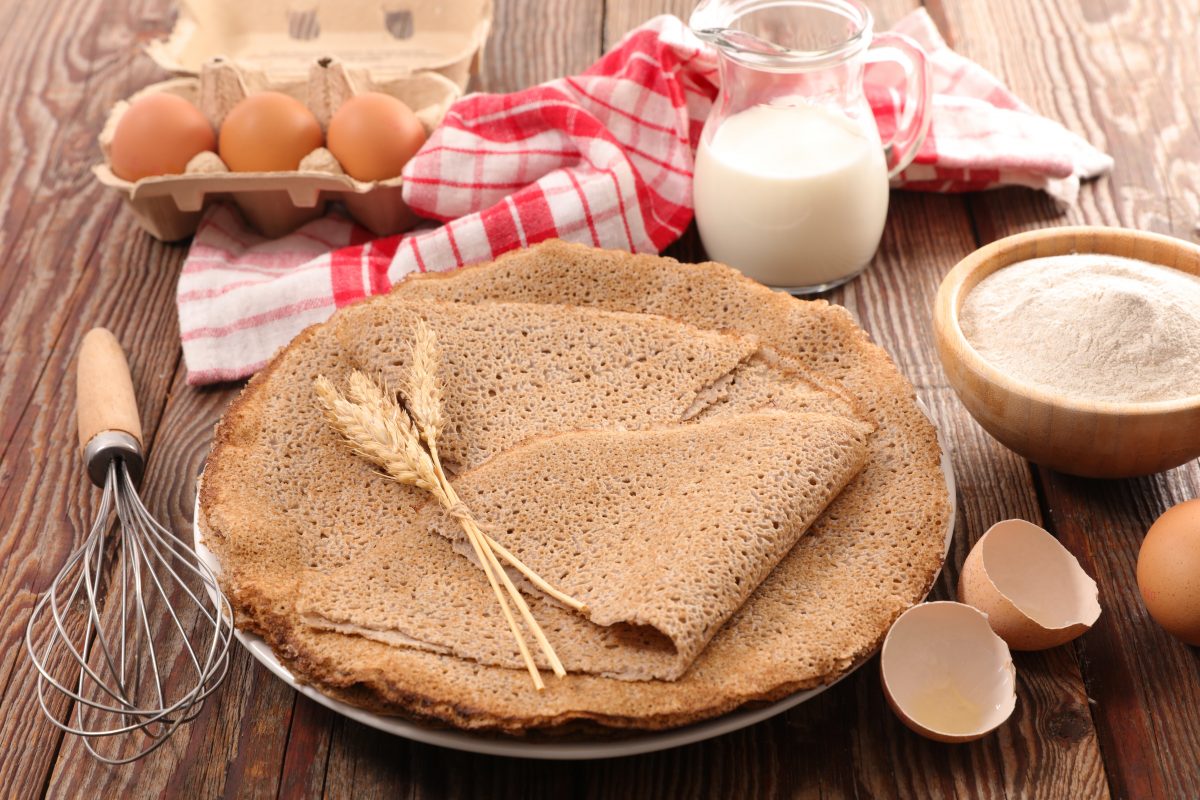 crepes di grano saraceno la AdobeStock 168859938