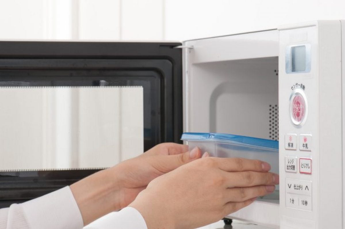 microonde mai inserire queste cose contenitori per forno a microonde 1200x797 1