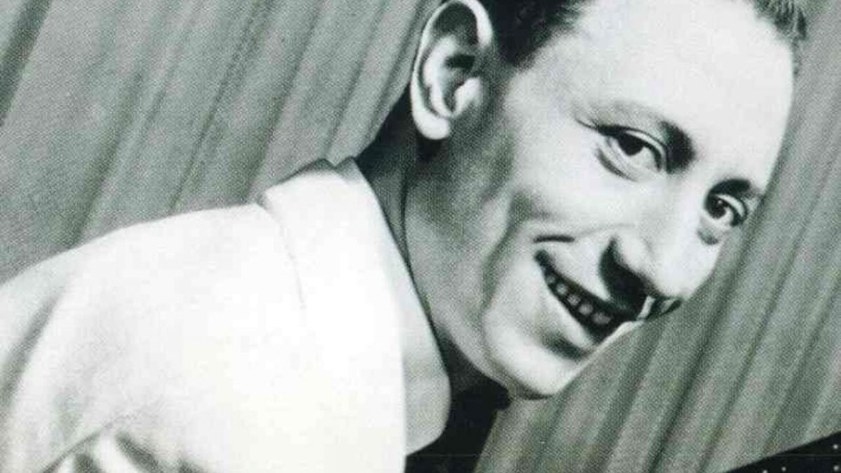 renato carosone vita privata biografia renato carosone 1 1280x720 1