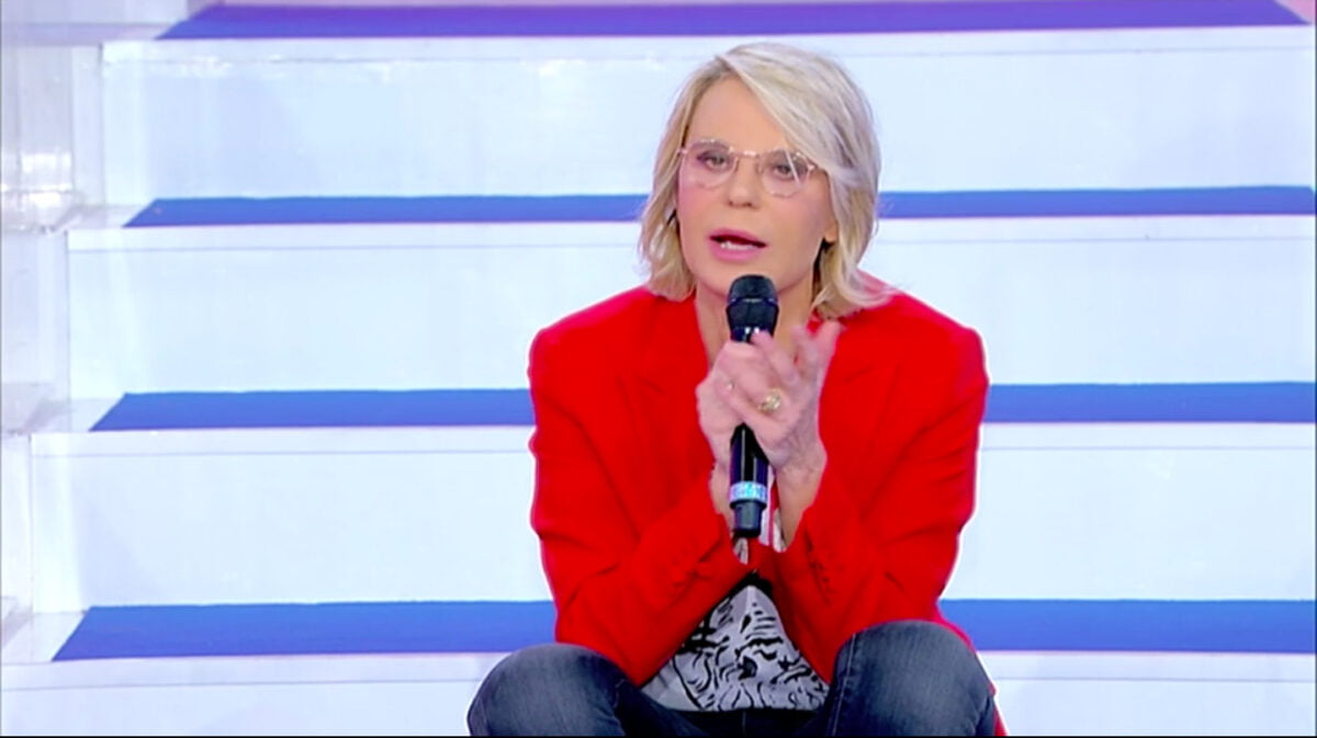 uomini e donne anticipazioni 17 uomini e donne la de filippi bacchetta gemma schermata 2021 02 02 alle 18.46.17