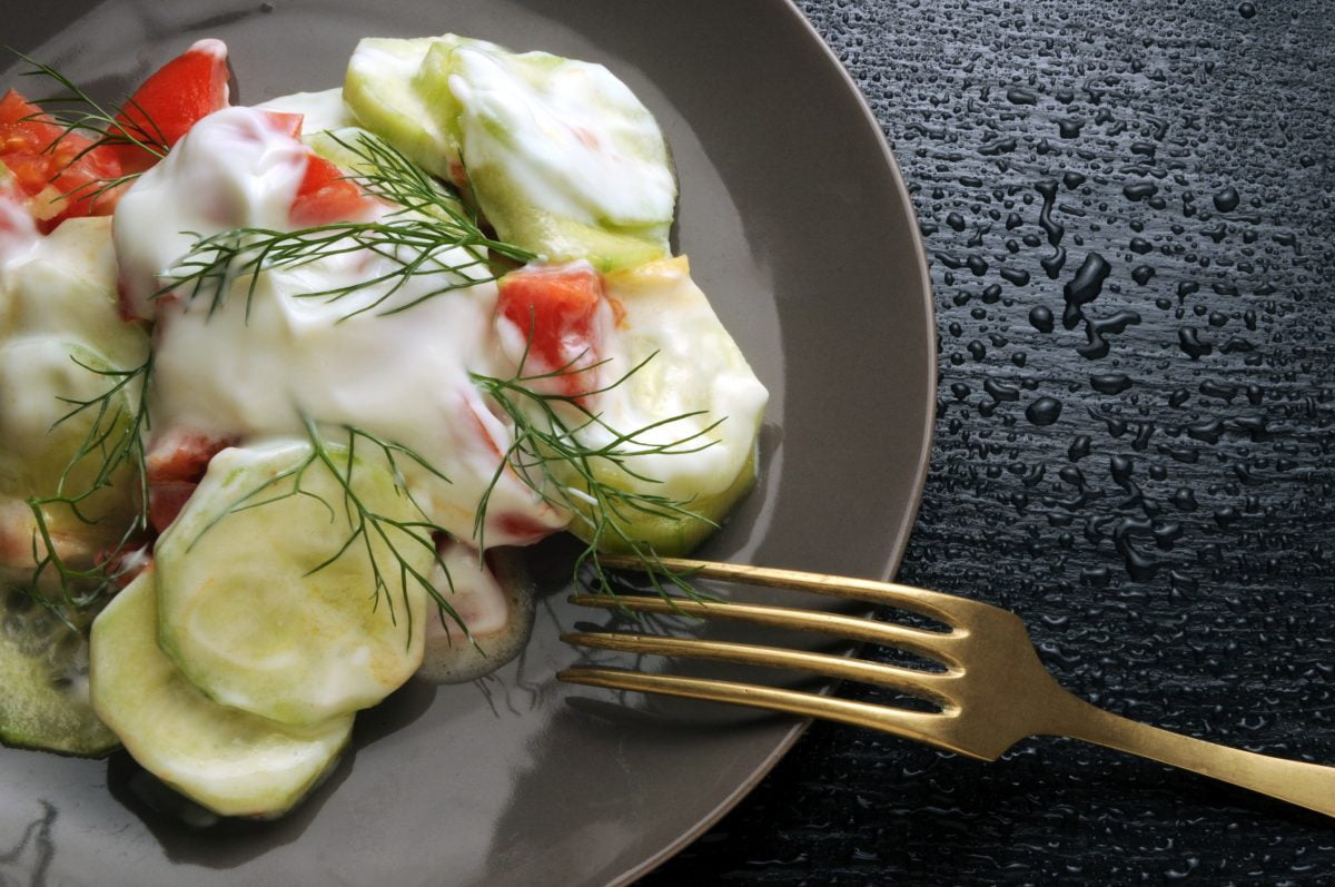 la salsa allo yogurt che AdobeStock 210887607 1