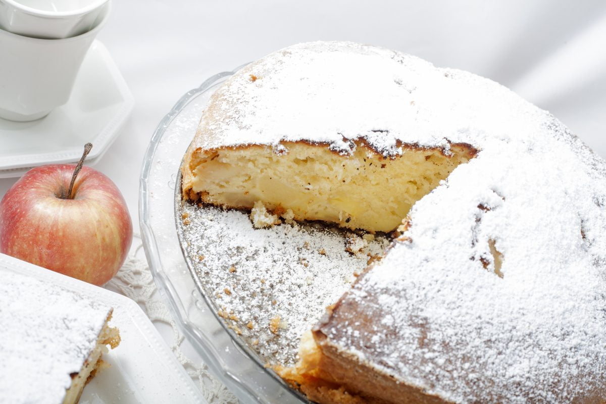 torta di mele e mascarpone AdobeStock 61272408
