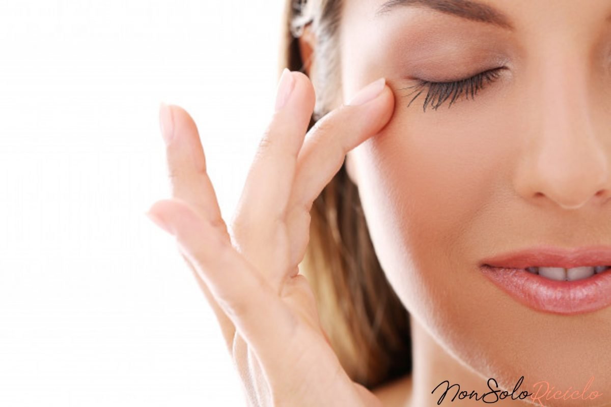 trucco per rimuovere il trucco 4