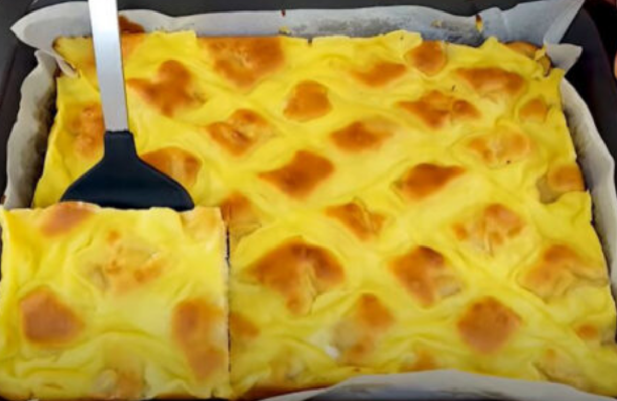 la torta di mele col torta di mele con budino