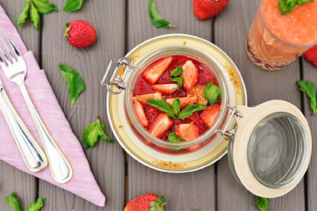 tiramisu alle fragole una freschissima tiramisu with strawberries 136550 255