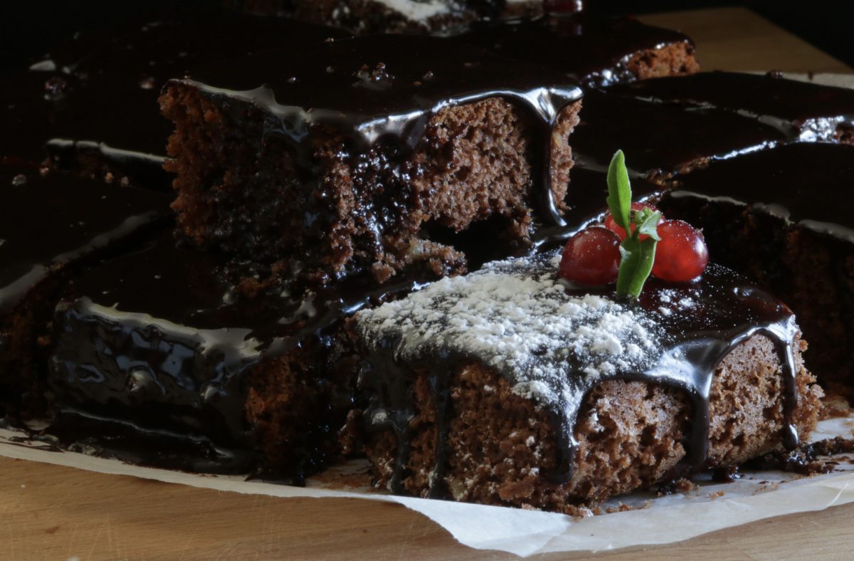 torta al cioccolato 2 ingredienti AdobeStock 225390659