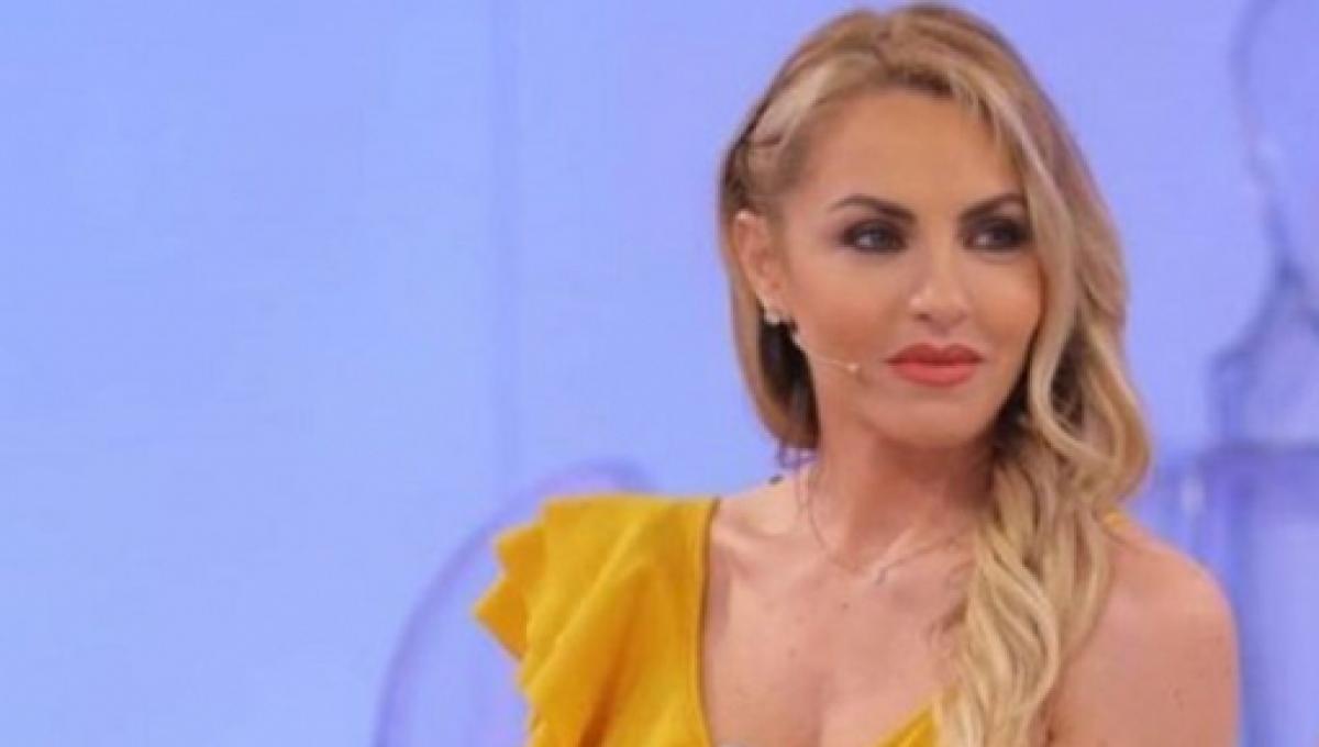 gf vip 6 veronica ursida uomini e donne veronica ursida vittima di aggressione verbale avra una bella denuncia 2600424