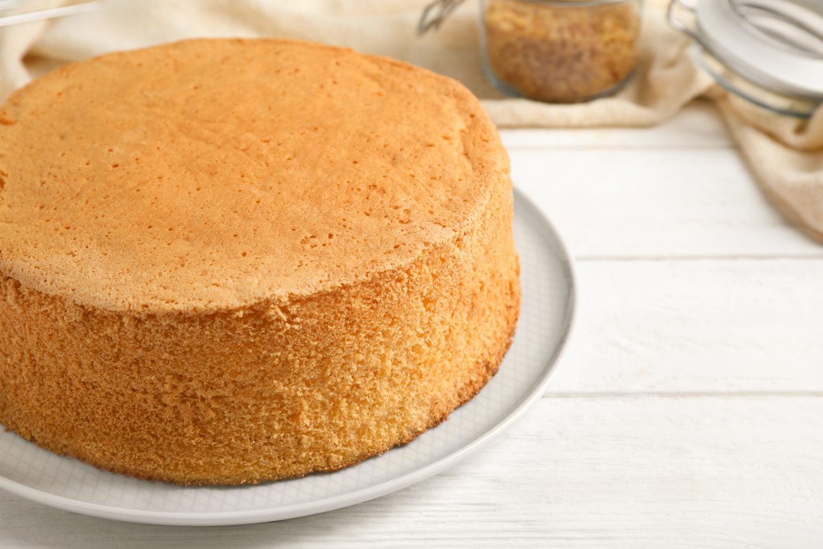 la torta alta morbidissima e AdobeStock 284472547