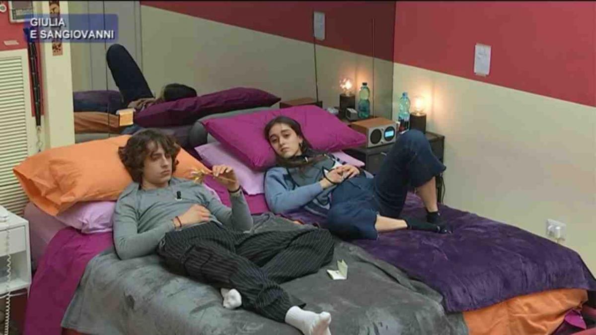 sangiovanni e giulia stabile su amici sangiovanni in crisi teme di non arrivare in finale all ultima puntata non ci arrivo 2618824