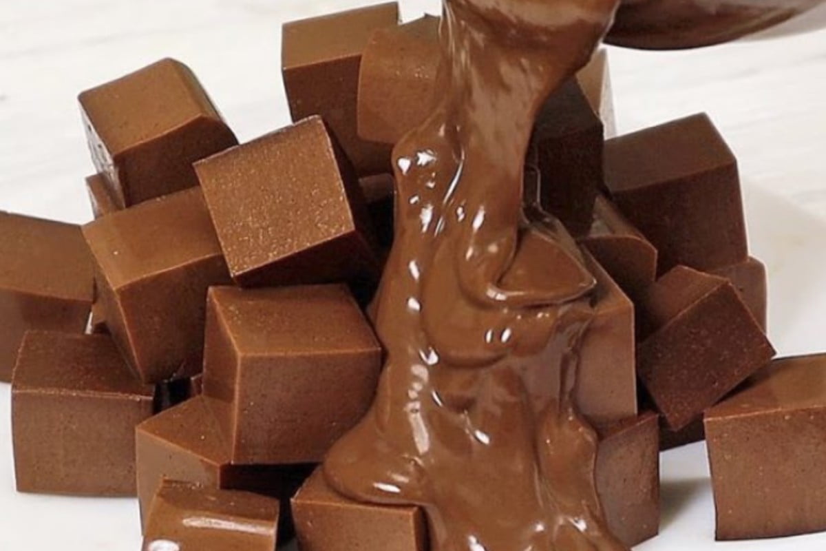 cubetti di crema al cioccolato crema al cioccolato a cubetti