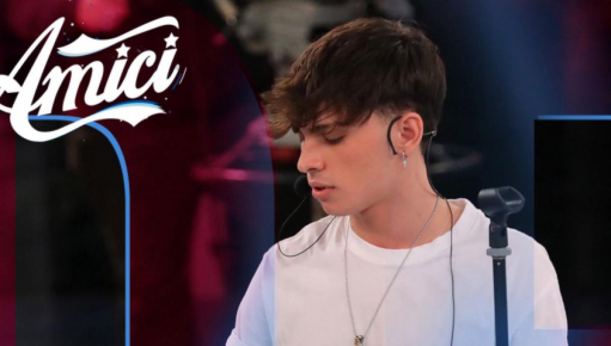 deddy si vede con emma amici 20 grazia fa un regalo che commuove deddy 2605812