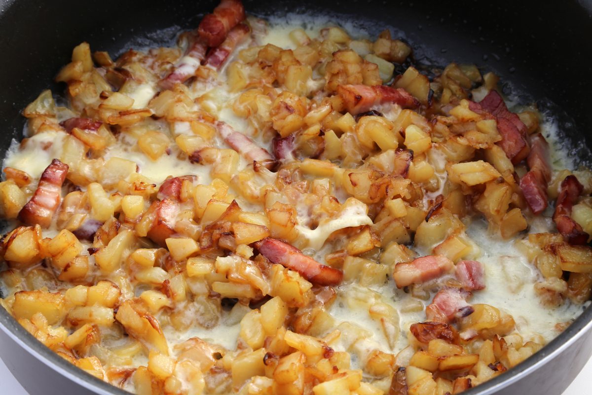 le patate alla contadina semplici AdobeStock 60039382