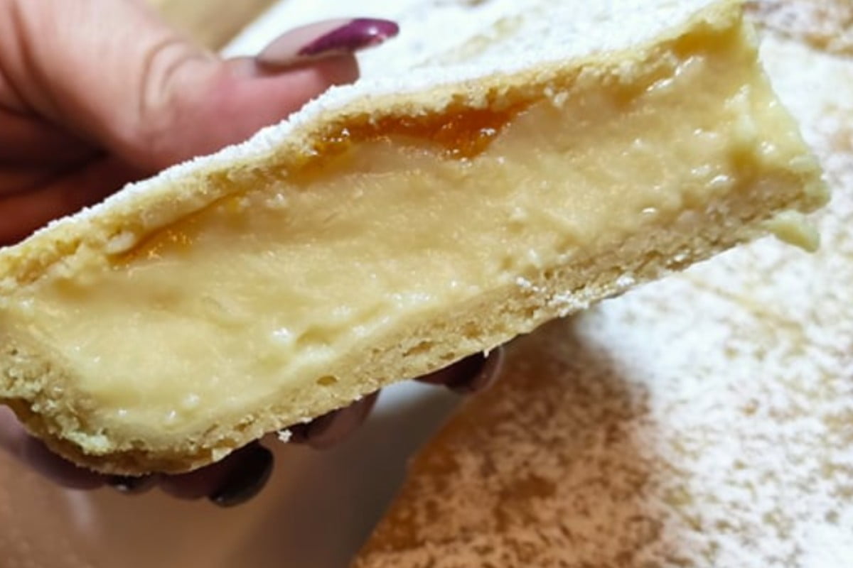 pasticciotto crema di mandorle e pasticciotto