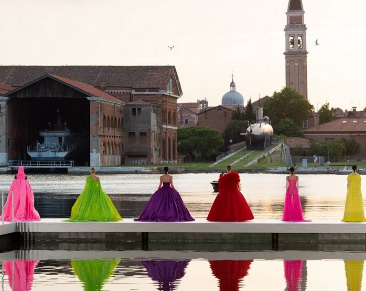 valentino des ateliers la sfilata 1224